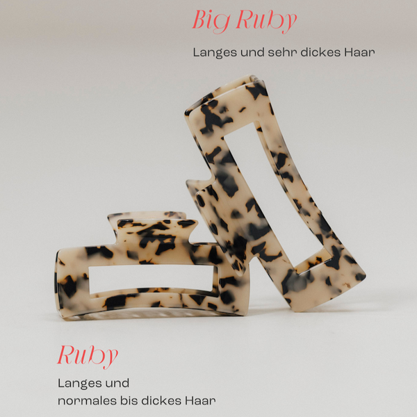 Auf dem Bild sieht man einmal die Big Ruby und die Ruby in Tortoise. Dazu steht bei der Big Ruby für langes und sehr dickes Haar und bei der Ruby für langes, normales bis dickes Haar.
