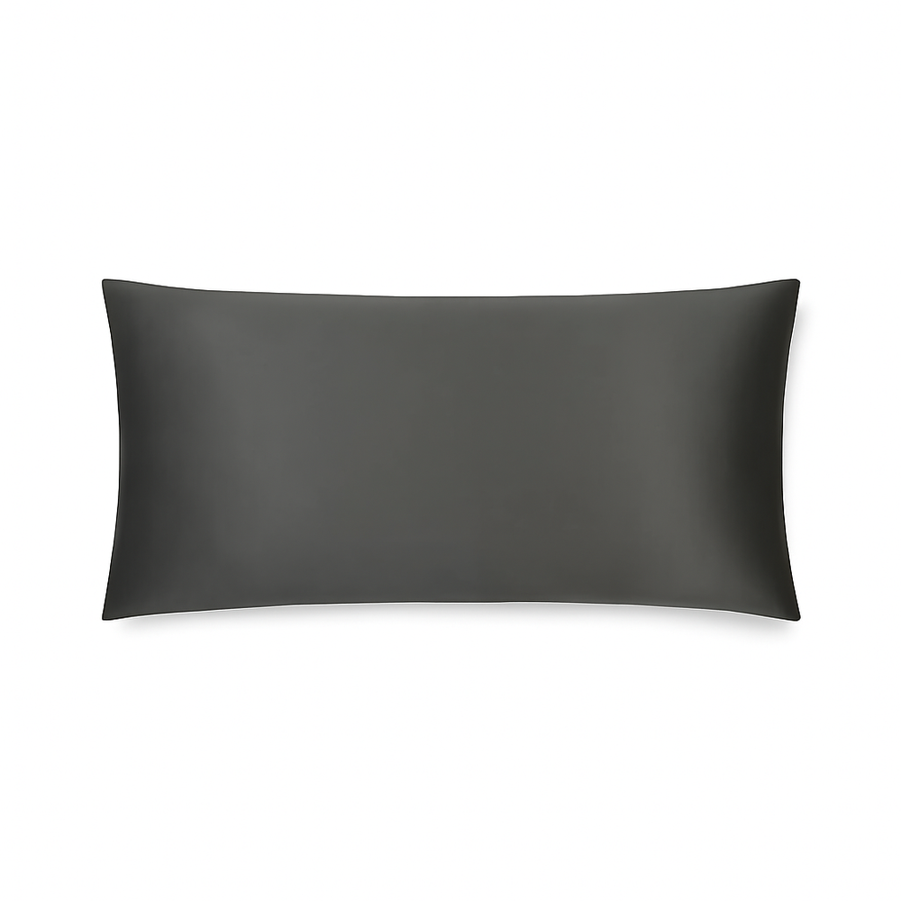 Kissenbezug aus reiner Maulbeerseide in Beige – zeitloses Design für strahlend schöne Haut & Haare.