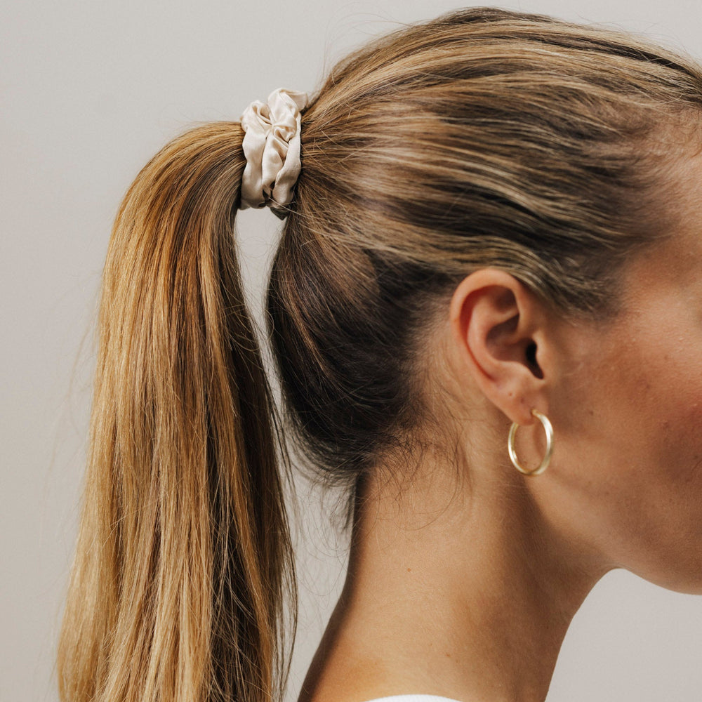 rote_Seidenscrunchies_s